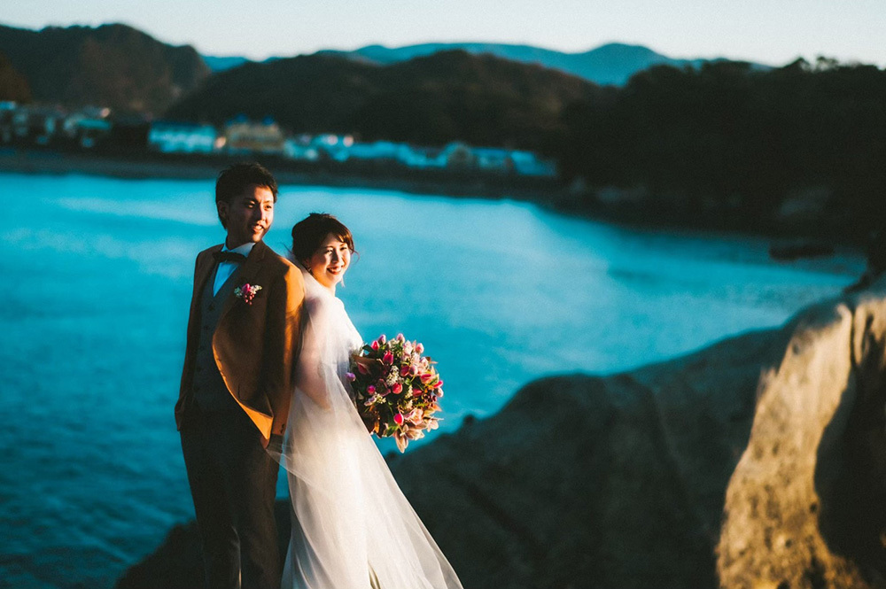 静岡フォトウエディングのフィーノスタイルで撮影した西伊豆の新郎新婦