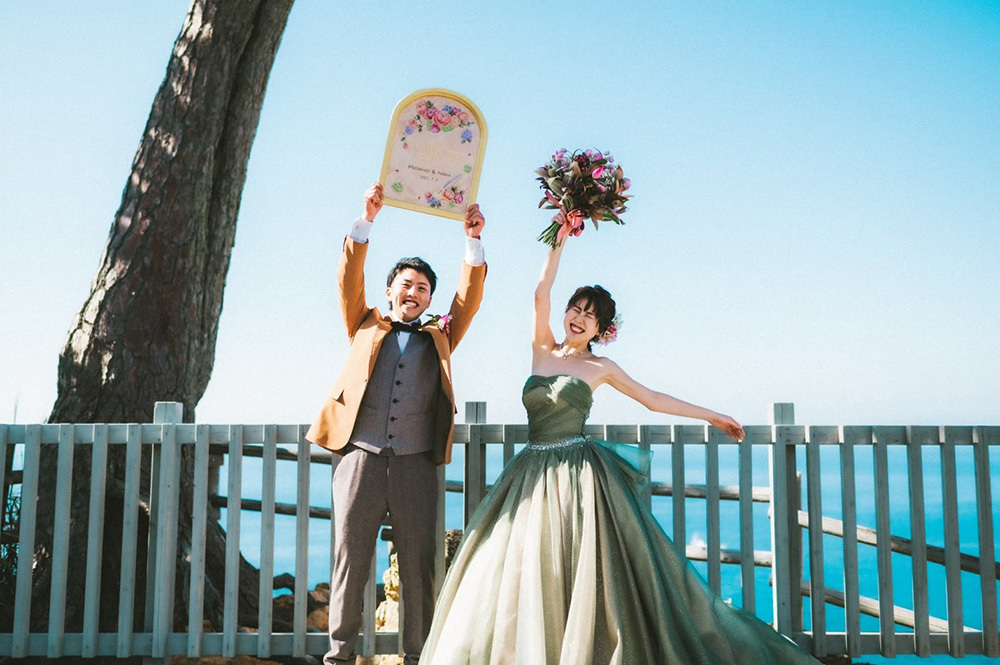 静岡フォトウエディングのフィーノスタイルで撮影した西伊豆の新郎新婦