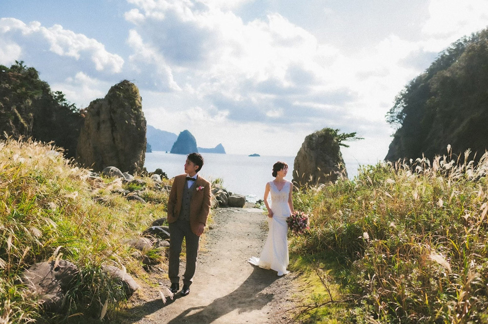 静岡フォトウエディングのフィーノスタイルで撮影した西伊豆の新郎新婦