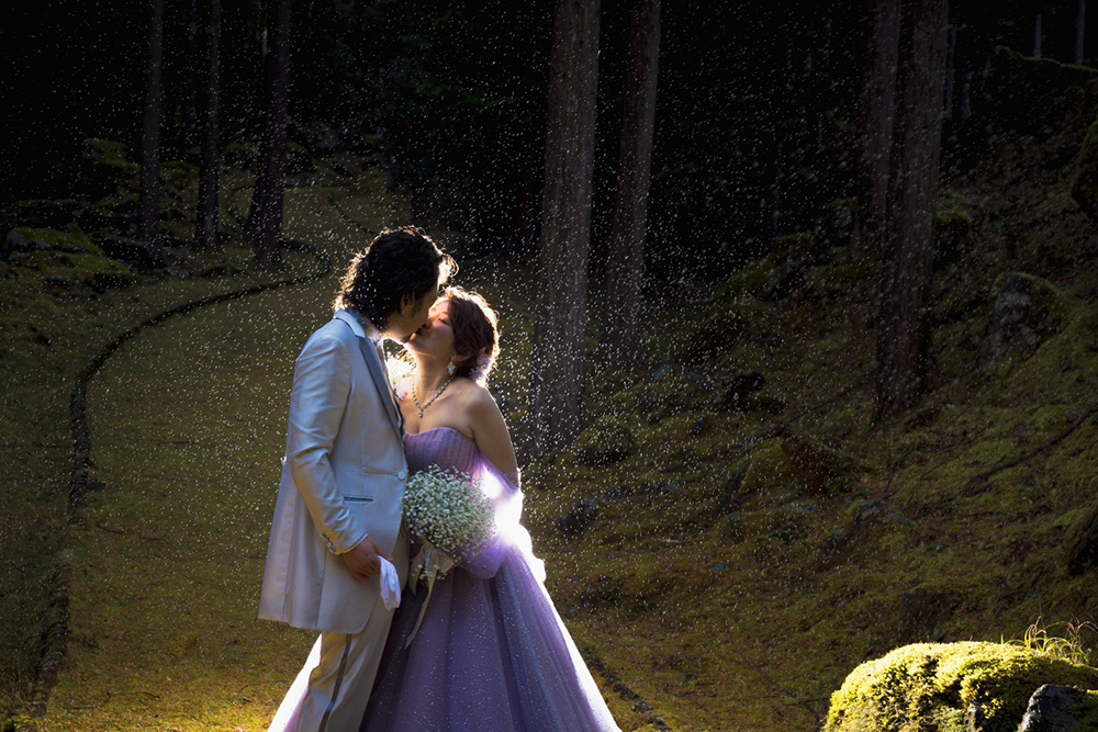 静岡フォトウエディングのフィーノスタイルで撮影した、ひのきの森のフォトウエディング画像20