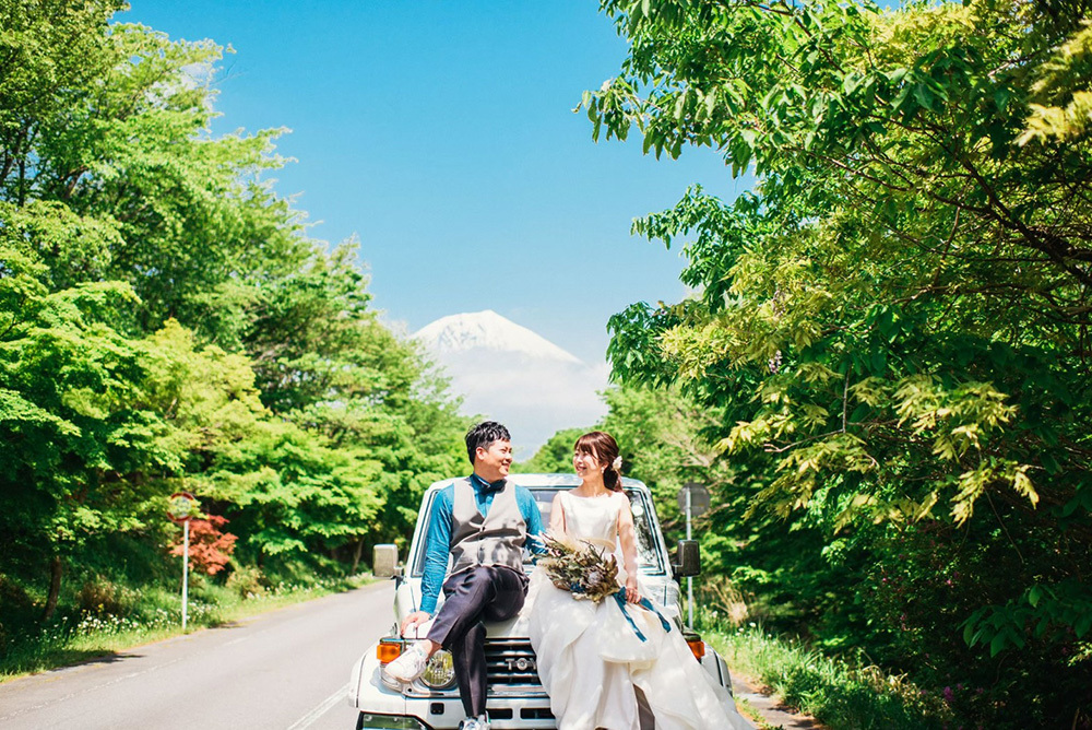 静岡フォトウエディングのフィーノスタイルで撮影したの田貫湖の新郎新婦