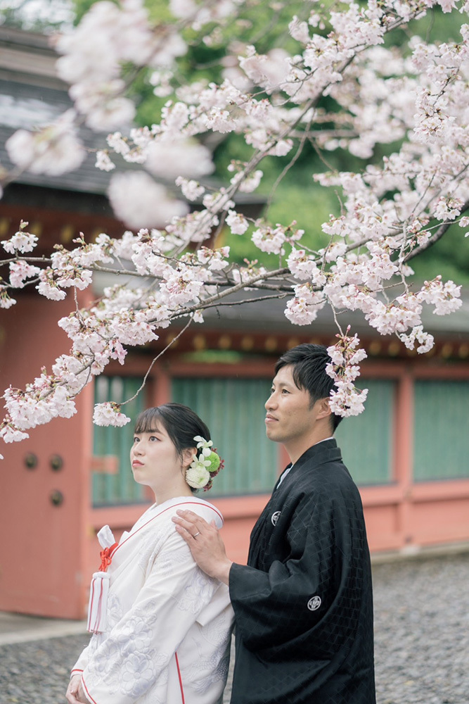静岡フォトウエディングのフィーノスタイルで撮影した桜と新郎新婦