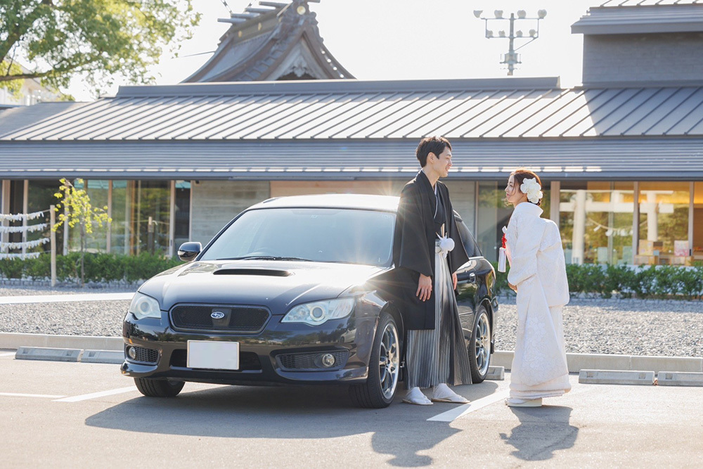 静岡フォトウエディングのフィーノスタイルで撮影した焼津神社の新郎新婦