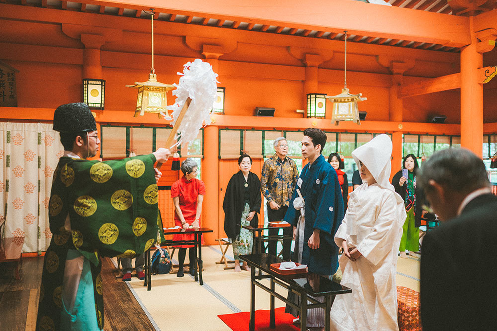 静岡フォトウエディングのフィーノスタイルで撮影した富士宮浅間大社の新郎新婦