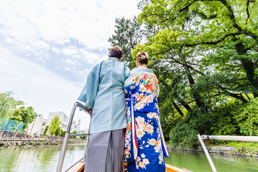 静岡フォトウエディングのフィーノスタイルで撮影した駿府城公園・葵舟の新郎新婦