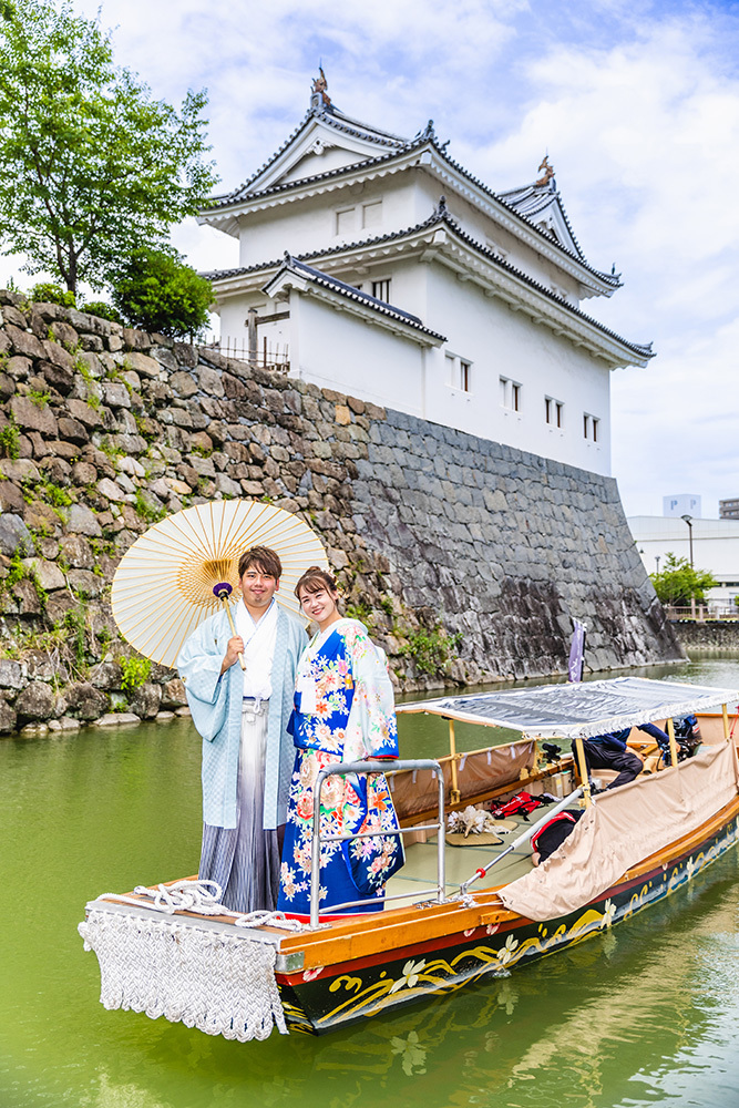 静岡フォトウエディングのフィーノスタイルで撮影した駿府城公園・葵舟の新郎新婦