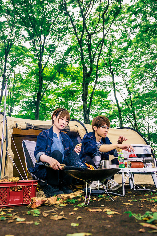 静岡フォトウエディングのフィーノスタイルで撮影したキャンプ＆アウトドアの新郎新婦