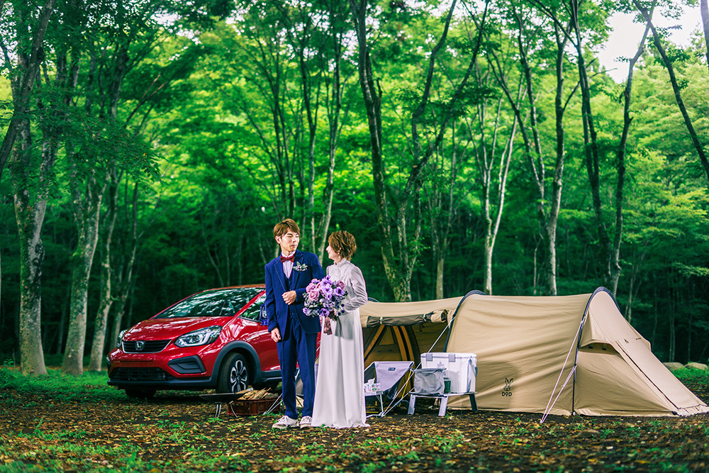 静岡フォトウエディングのフィーノスタイルで撮影したキャンプ＆アウトドアの新郎新婦