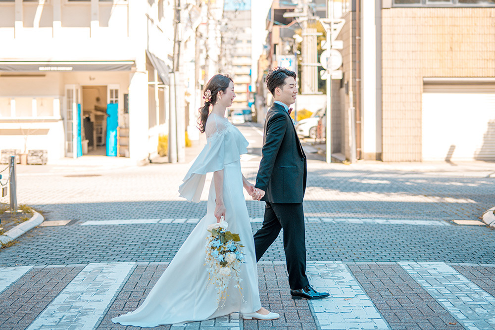 静岡フォトウエディングのフィーノスタイルで撮影した静岡市街地の新郎新婦