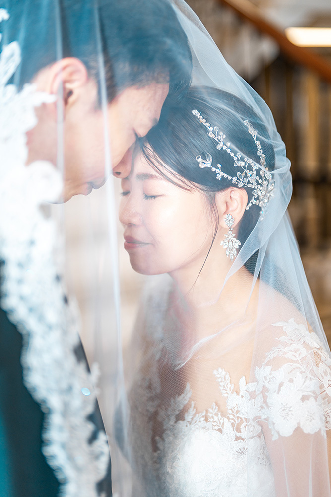 静岡フォトウエディングのフィーノスタイルで撮影した静岡市役所旧庁舎の新郎新婦