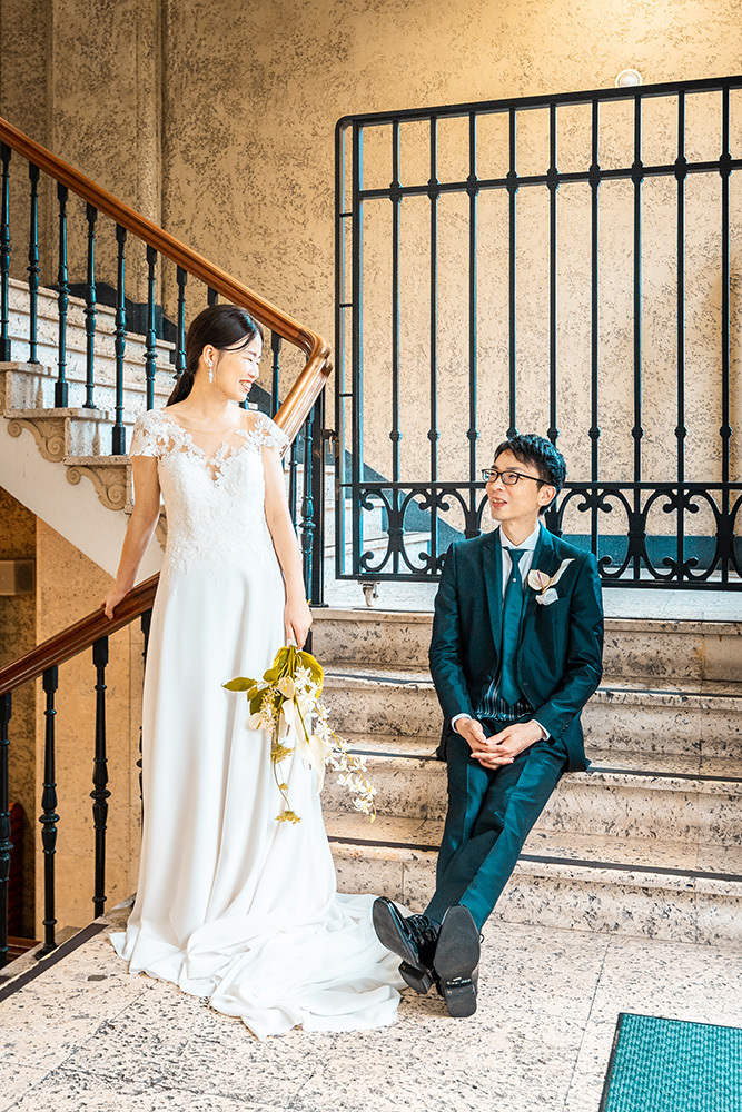 静岡フォトウエディングのフィーノスタイルで撮影した静岡市役所旧庁舎の新郎新婦