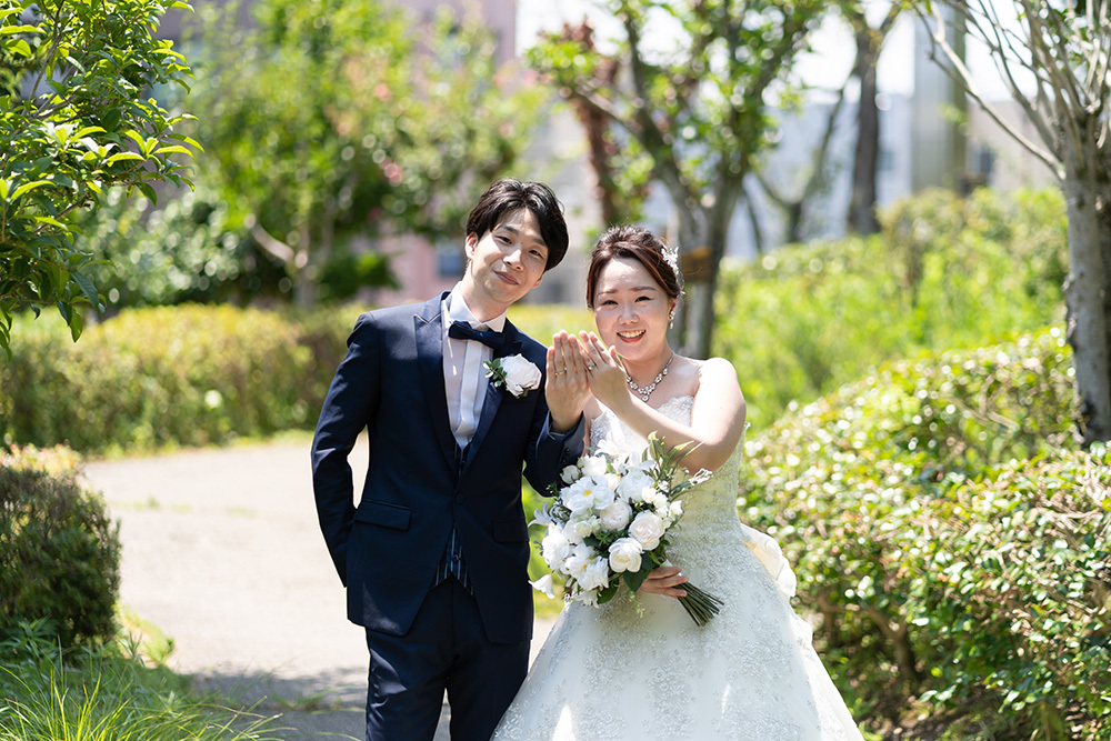 静岡フォトウエディングのフィーノスタイルで撮影した常磐公園の新郎新婦