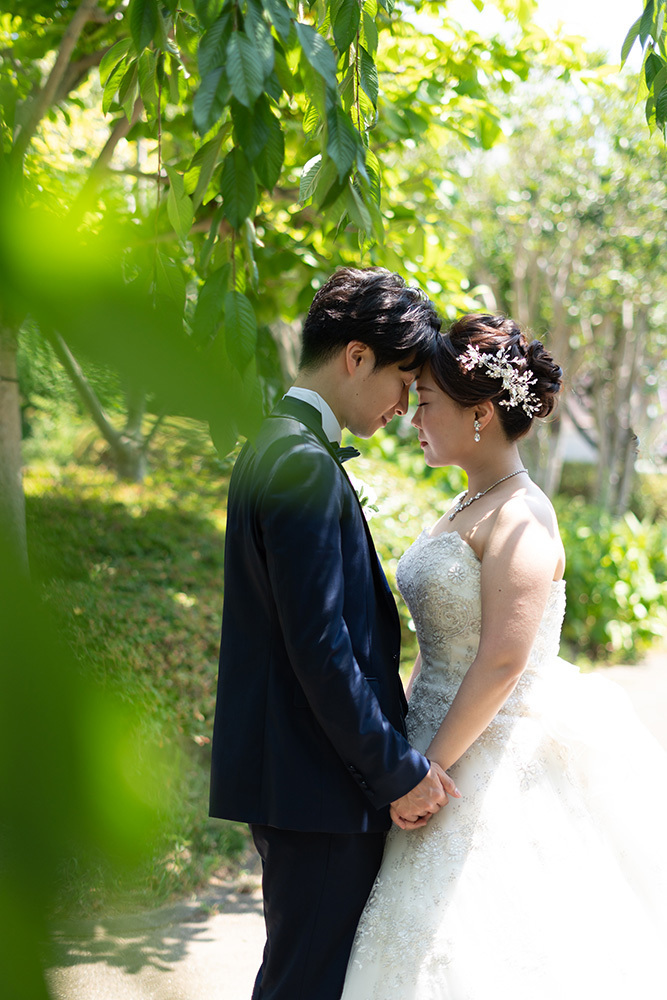 静岡フォトウエディングのフィーノスタイルで撮影した常磐公園の新郎新婦