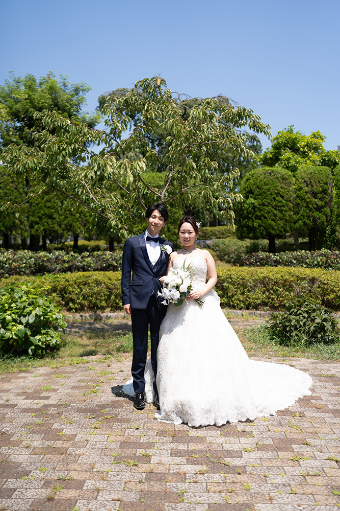 静岡フォトウエディングのフィーノスタイルで撮影した常磐公園の新郎新婦