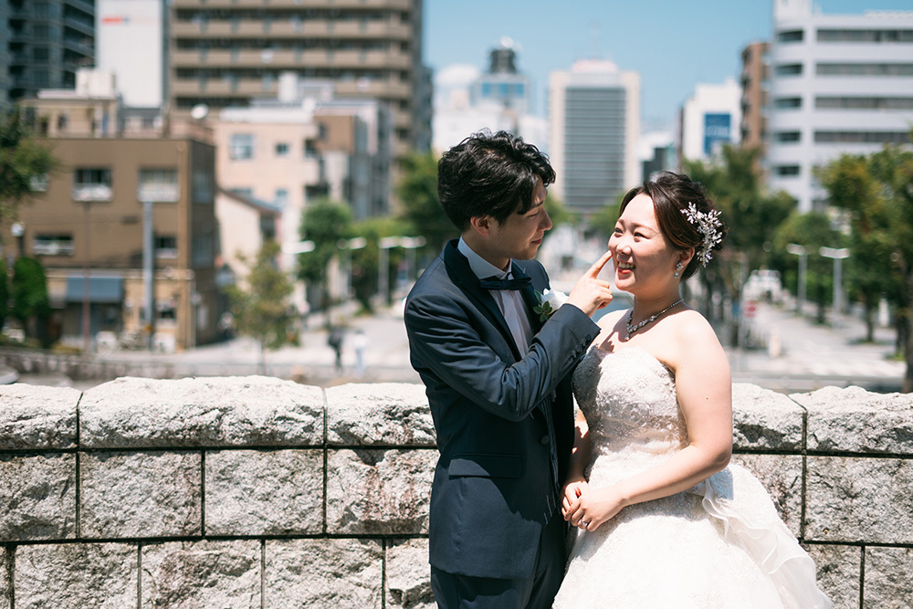 静岡フォトウエディングのフィーノスタイルで撮影した常磐公園の新郎新婦