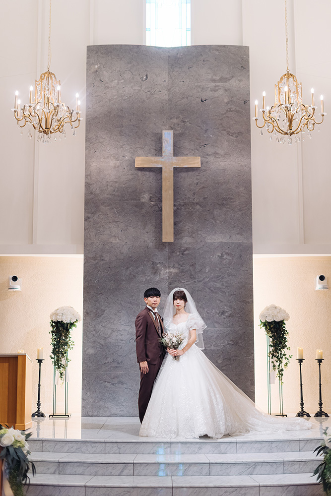 静岡フォトウエディングのフィーノスタイルで撮影したホテルグランヒルズ静岡の新郎新婦