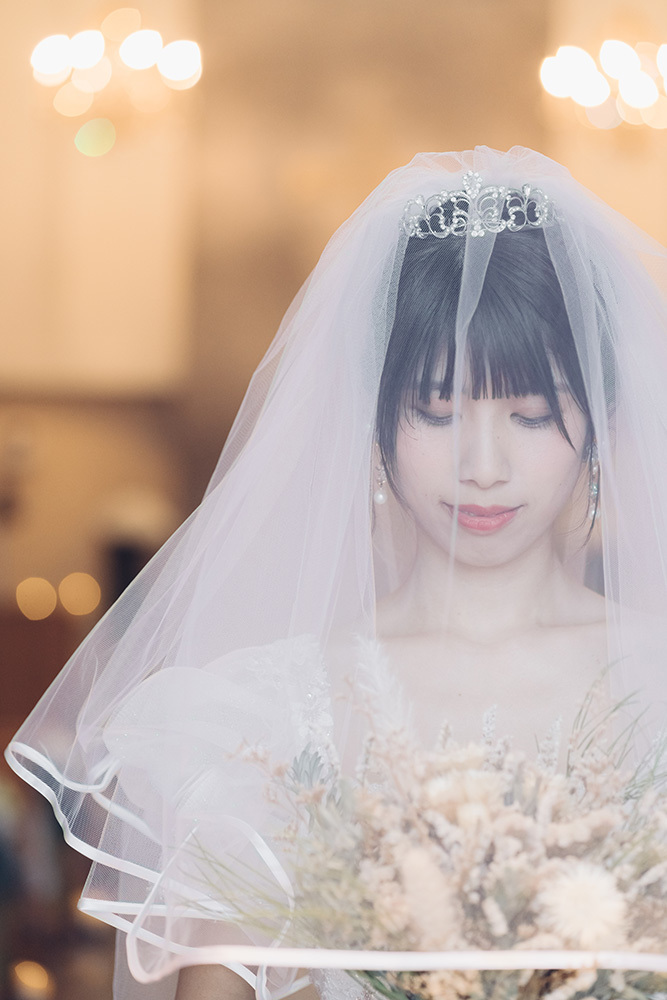 静岡フォトウエディングのフィーノスタイルで撮影したホテルグランヒルズ静岡の新郎新婦