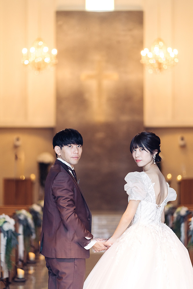 静岡フォトウエディングのフィーノスタイルで撮影したホテルグランヒルズ静岡の新郎新婦