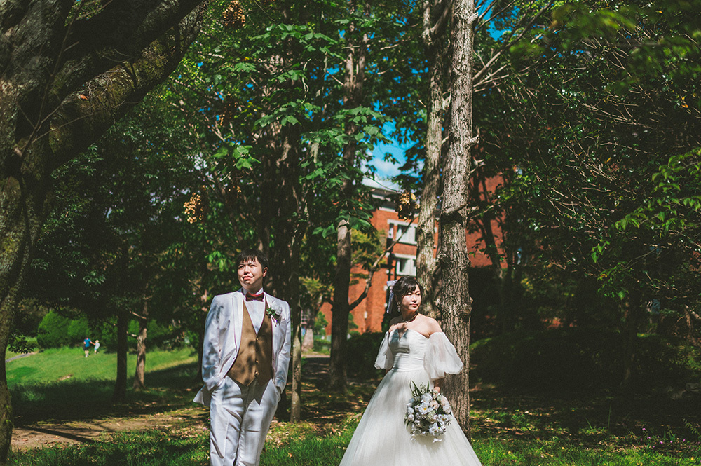 静岡フォトウエディングのフィーノスタイルで撮影した静岡県立大学の新郎新婦