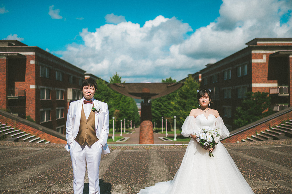 静岡フォトウエディングのフィーノスタイルで撮影した静岡県立大学の新郎新婦