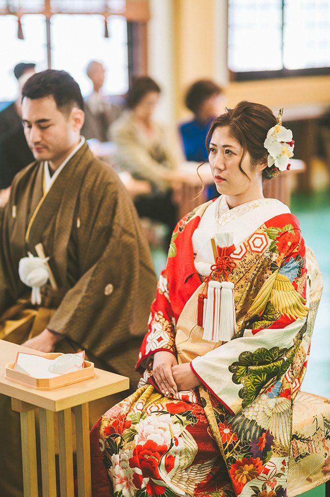 静岡フォトウエディングのフィーノスタイルで撮影した米之宮浅間神社の新郎新婦