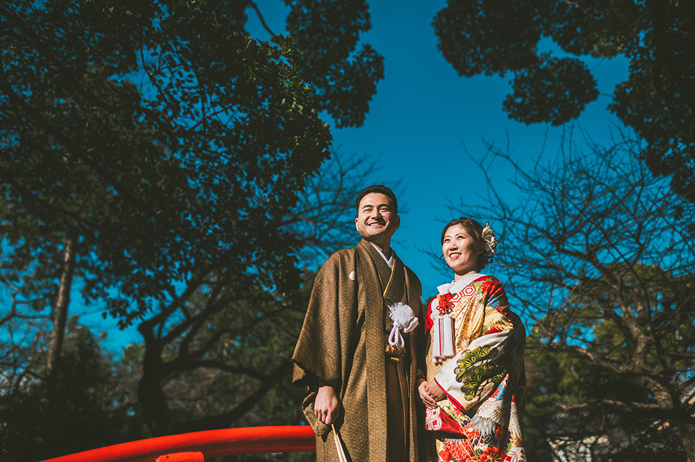 静岡フォトウエディングのフィーノスタイルで撮影した米之宮浅間神社の新郎新婦