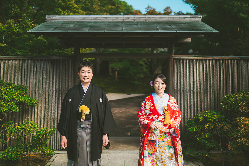 静岡フォトウエディングのフィーノスタイルで撮影した画像集2022年7月17日更新の駿府城公園紅葉山庭園の新郎新婦