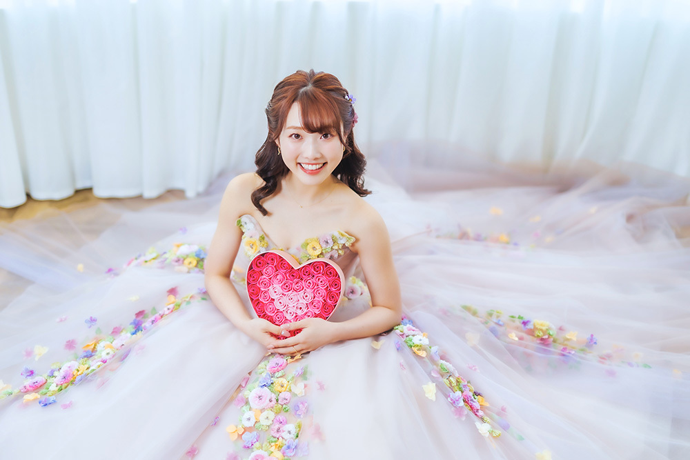 静岡フォトウエディングのフィーノスタイルで撮影した押し活・ソロウエディングのウエディングフォト