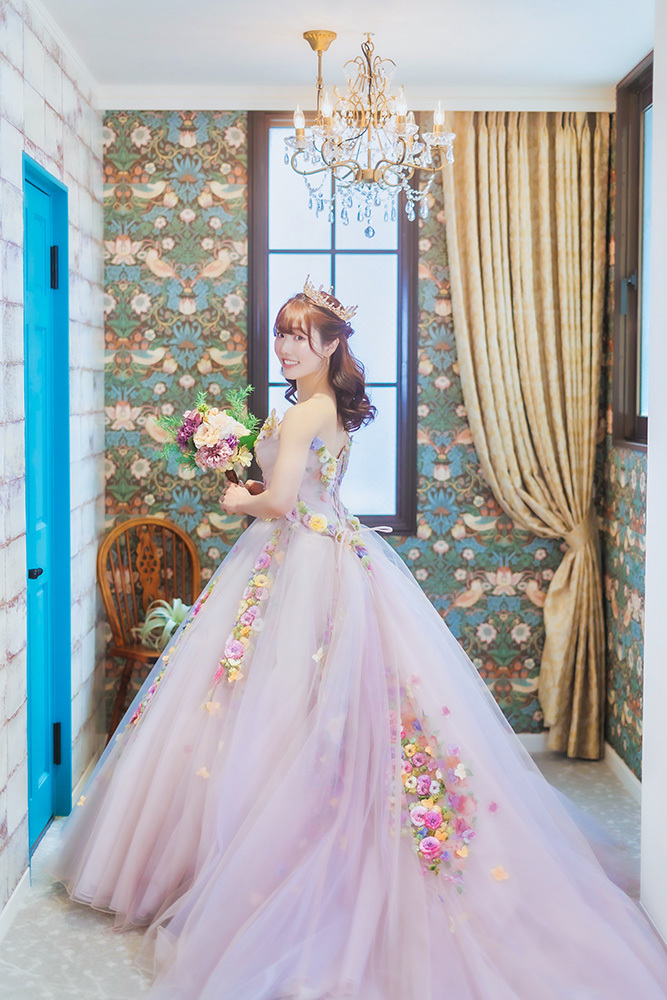 静岡フォトウエディングのフィーノスタイルで撮影した押し活・ソロウエディングのウエディングフォト