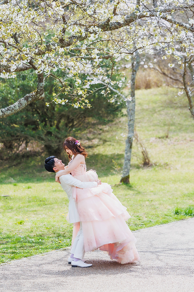 静岡フォトウエディングのフィーノスタイルで撮影したの田貫湖の新郎新婦