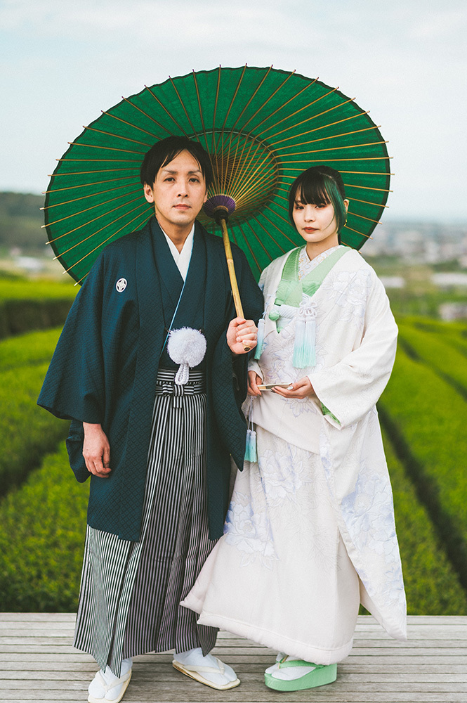 静岡フォトウエディングのフィーノスタイルで撮影した大地の茶の間の新郎新婦