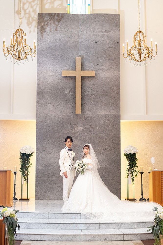 静岡フォトウエディングのフィーノスタイルで撮影したホテルグランヒルズ静岡の新郎新婦