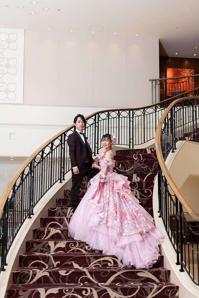 静岡フォトウエディングのフィーノスタイルで撮影したホテルグランヒルズ静岡の新郎新婦