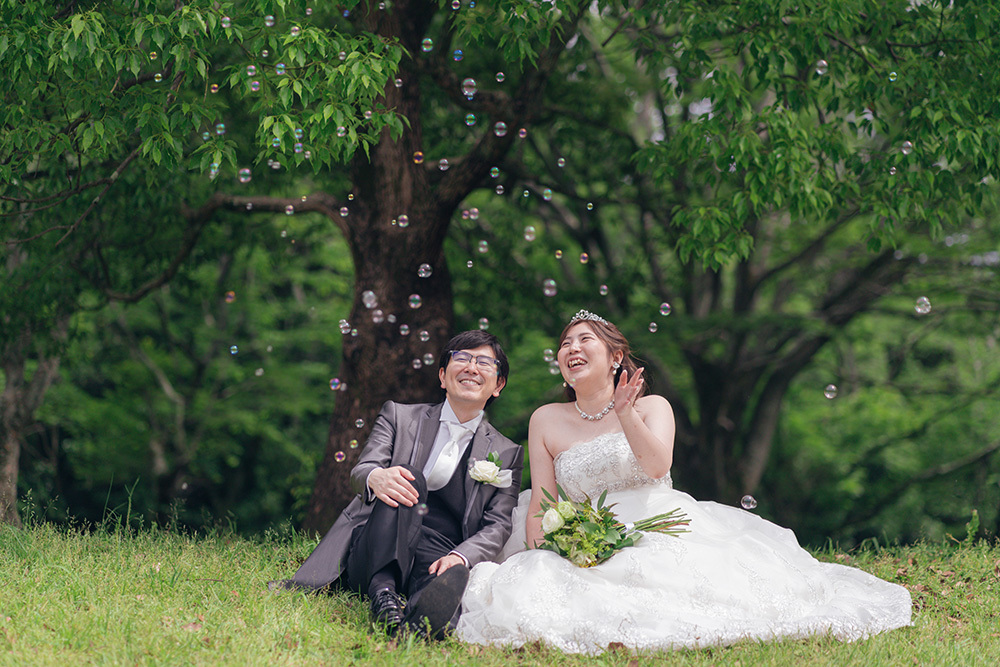 静岡フォトウエディングのフィーノスタイルで撮影した静岡県立美術館の新郎新婦