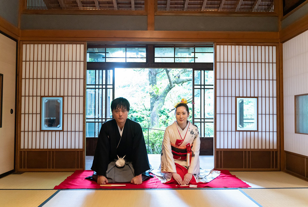 静岡フォトウエディングのフィーノスタイルで撮影した山梨エリアの迎賓館えびす屋の新郎新婦