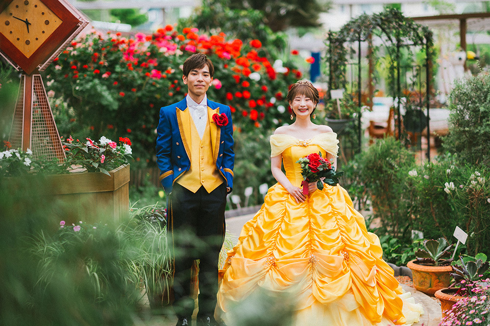 静岡フォトウエディングのフィーノスタイルで撮影した山梨エリアの山中湖花の都公園の新郎新婦