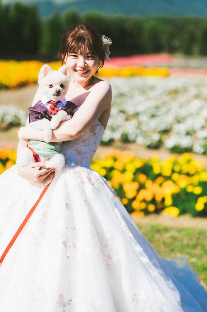 静岡フォトウエディングのフィーノスタイルで撮影した山梨エリアの山中湖花の都公園の新郎新婦