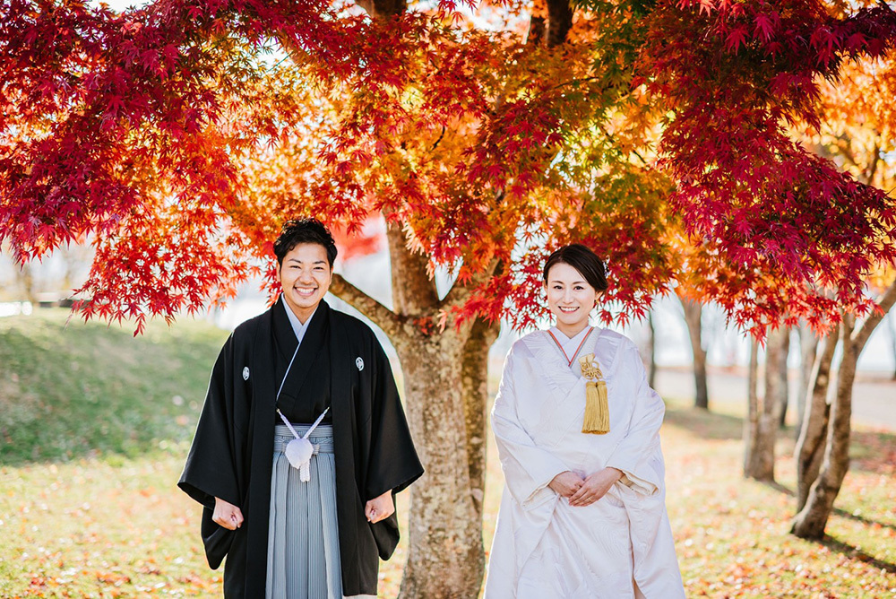 静岡フォトウエディングのフィーノスタイルで撮影した山梨エリアの山中湖花の都公園の新郎新婦