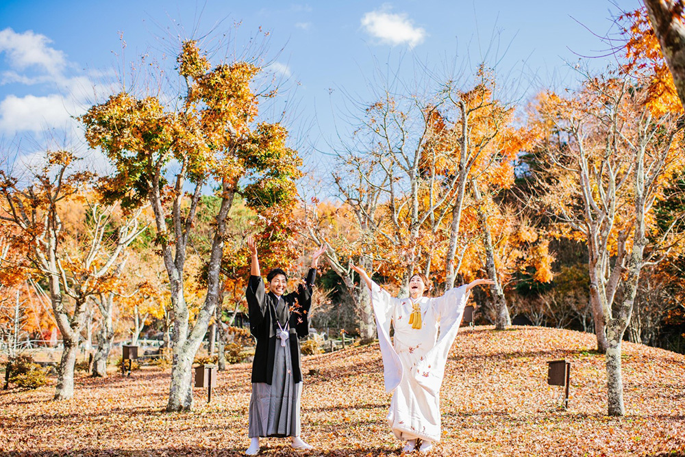 静岡フォトウエディングのフィーノスタイルで撮影した山梨エリアの山中湖花の都公園の新郎新婦