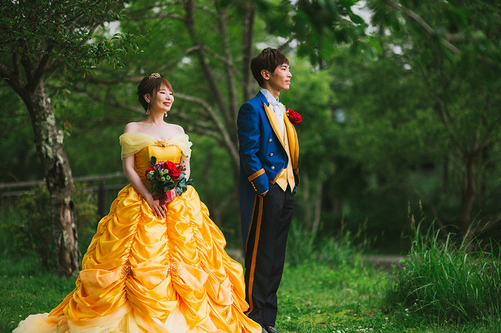 静岡フォトウエディングのフィーノスタイルで撮影した山梨エリアの山中湖交友プラザきららの新郎新婦