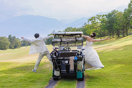 静岡フォトウエディングのフィーノスタイルのゴルフ場でのウエディングフォト