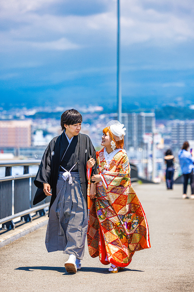 静岡フォトウエディングのフィーノスタイルで撮影した富士山夢の大橋の新郎新婦