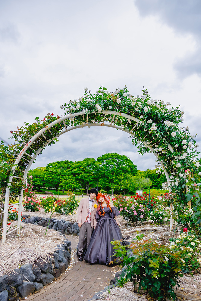 静岡フォトウエディングのフィーノスタイルで撮影した富士中央公園の新郎新婦