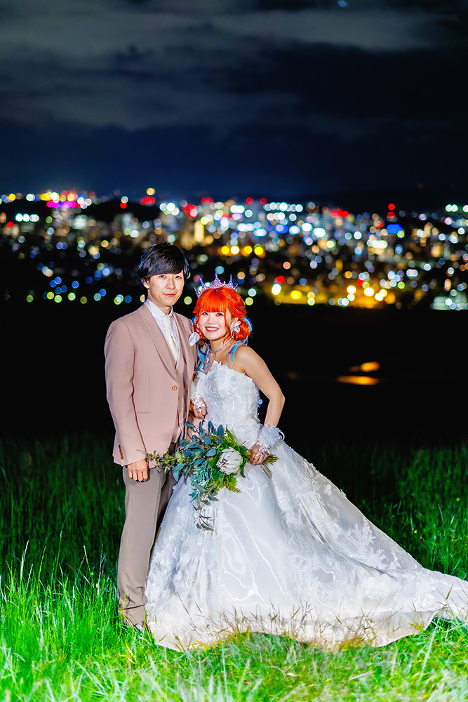 静岡フォトウエディングのフィーノスタイルで撮影した夜景のナイトウエディングの新郎新婦