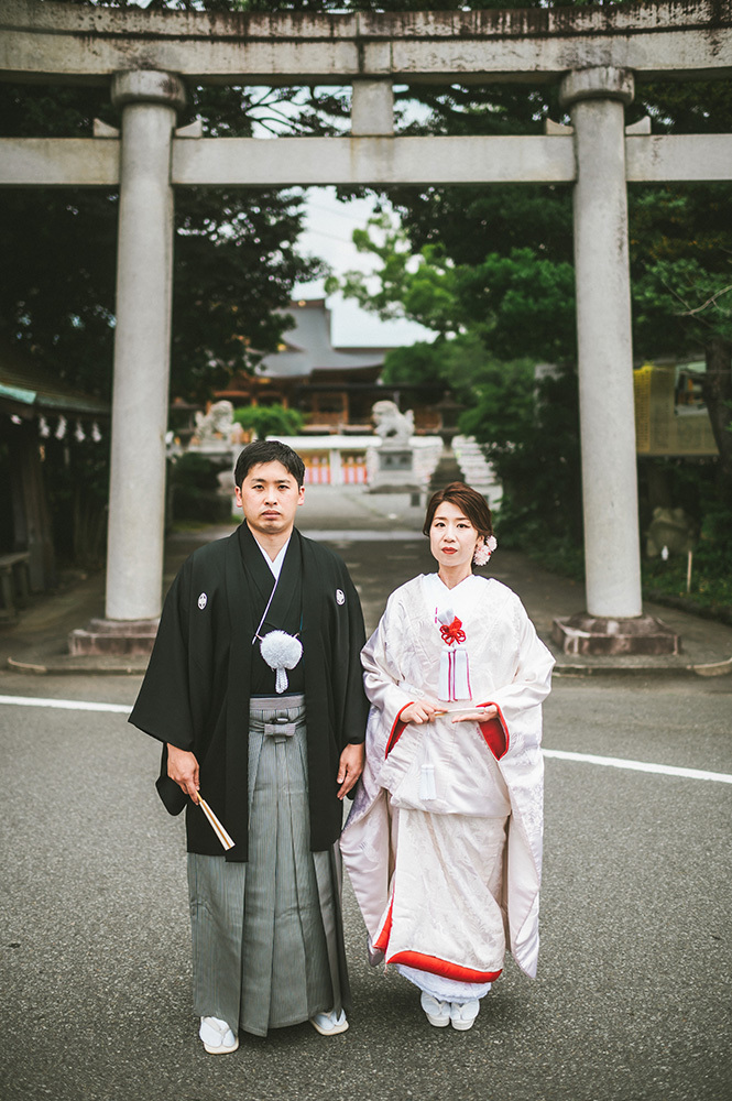 静岡フォトウエディングのフィーノスタイルで撮影した富知六所浅間神社（三日市浅間神社）の新郎新婦