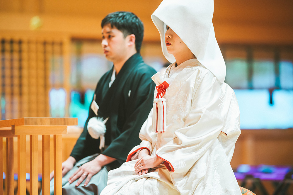 静岡フォトウエディングのフィーノスタイルで撮影した富知六所浅間神社（三日市浅間神社）の新郎新婦