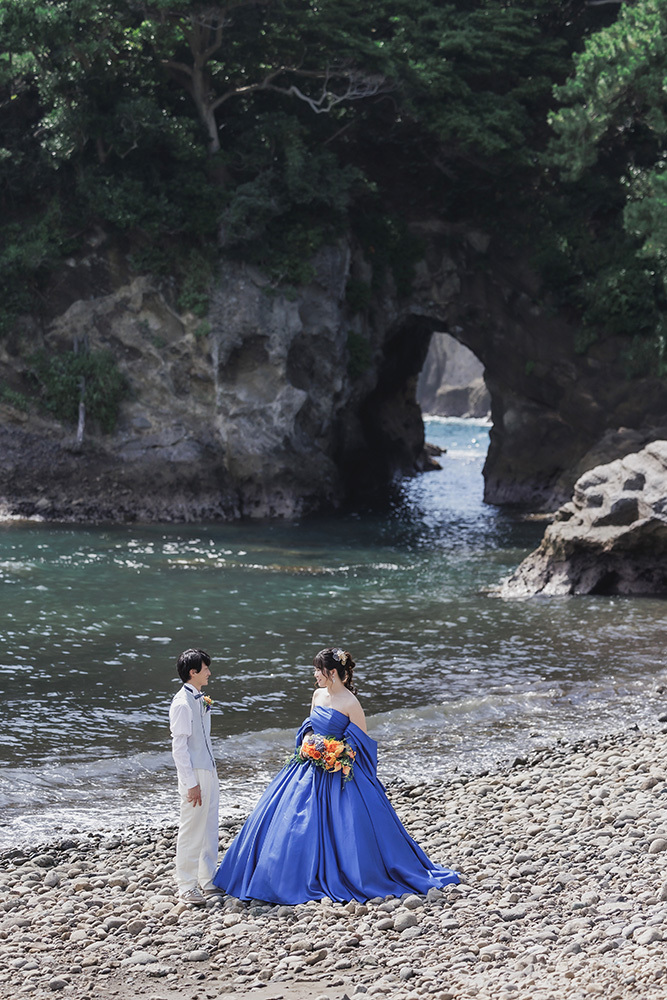 静岡フォトウエディングのフィーノスタイルで撮影した西伊豆の新郎新婦