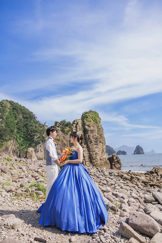 静岡フォトウエディングのフィーノスタイルで撮影した西伊豆の新郎新婦