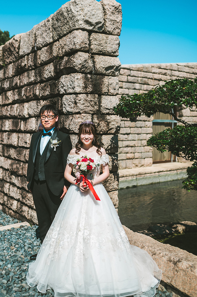 静岡フォトウエディングのフィーノスタイルで撮影した静岡市立芹沢銈介美術館の新郎新婦