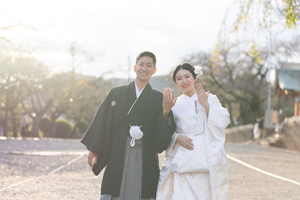 静岡フォトウエディングのフィーノスタイルで撮影した富士宮浅間大社の新郎新婦